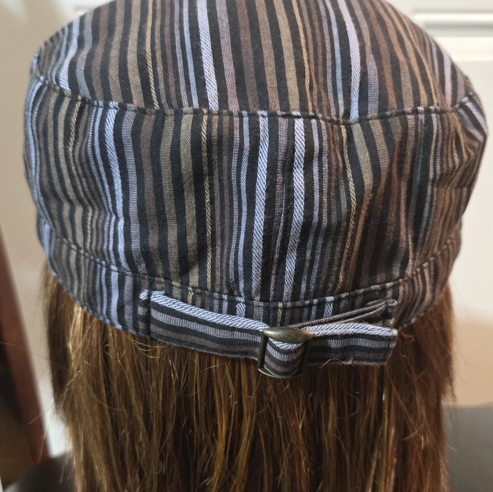 Ladies Hats - Picture 2 of 4